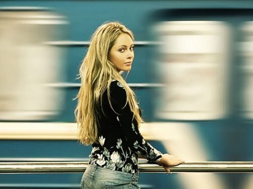 Как познакомиться с женщиной в метро